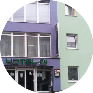 HOTEL 21