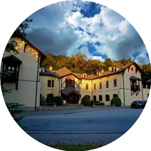 HOTEL BANKOV