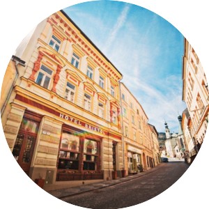 HOTEL BRISTOL