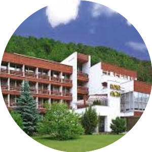 HOTEL FLÓRA
