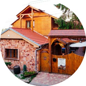 GAZDOVSKÝ DVOR