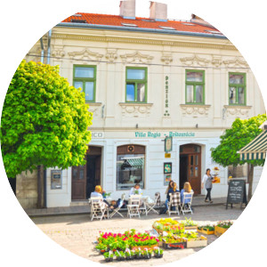VILLA REGIA RESTAURANT & PENZION