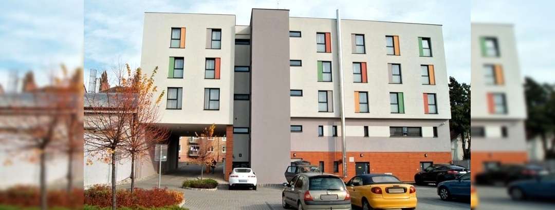HOTEL IMPIQ